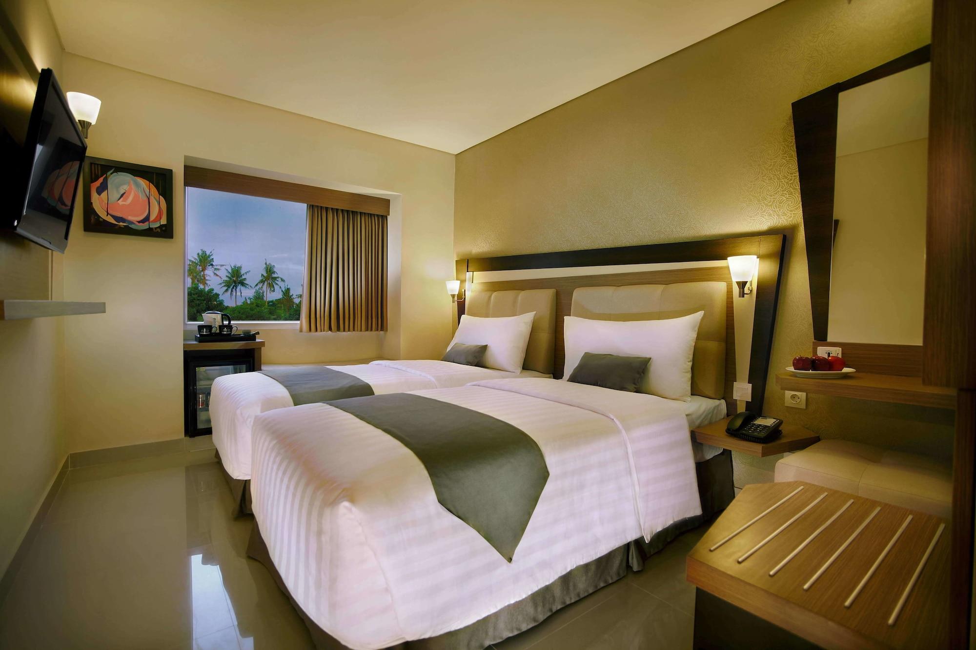 Hotel Neo - Kuta, Jelantik Legian  Exterior photo